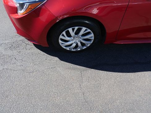 Used 2020 Toyota Corolla LE image 34