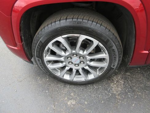 Certified 2023 GMC Acadia Denali FWD image 14