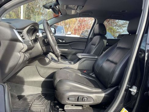 Used 2018 GMC Acadia SLT image 12