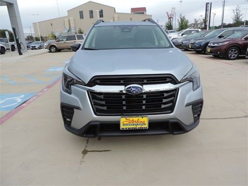 New 2025 Subaru Ascent Limited image 2