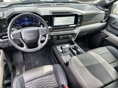 Used 2024 Chevrolet Silverado 1500 ZR2 w/ Technology Package image 20