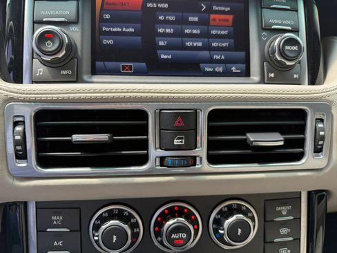 Used 2011 Land Rover Range Rover Autobiography AWD/4WD image 30