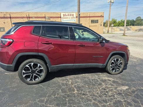 Used 2022 Jeep Compass Limited AWD/4WD image 8