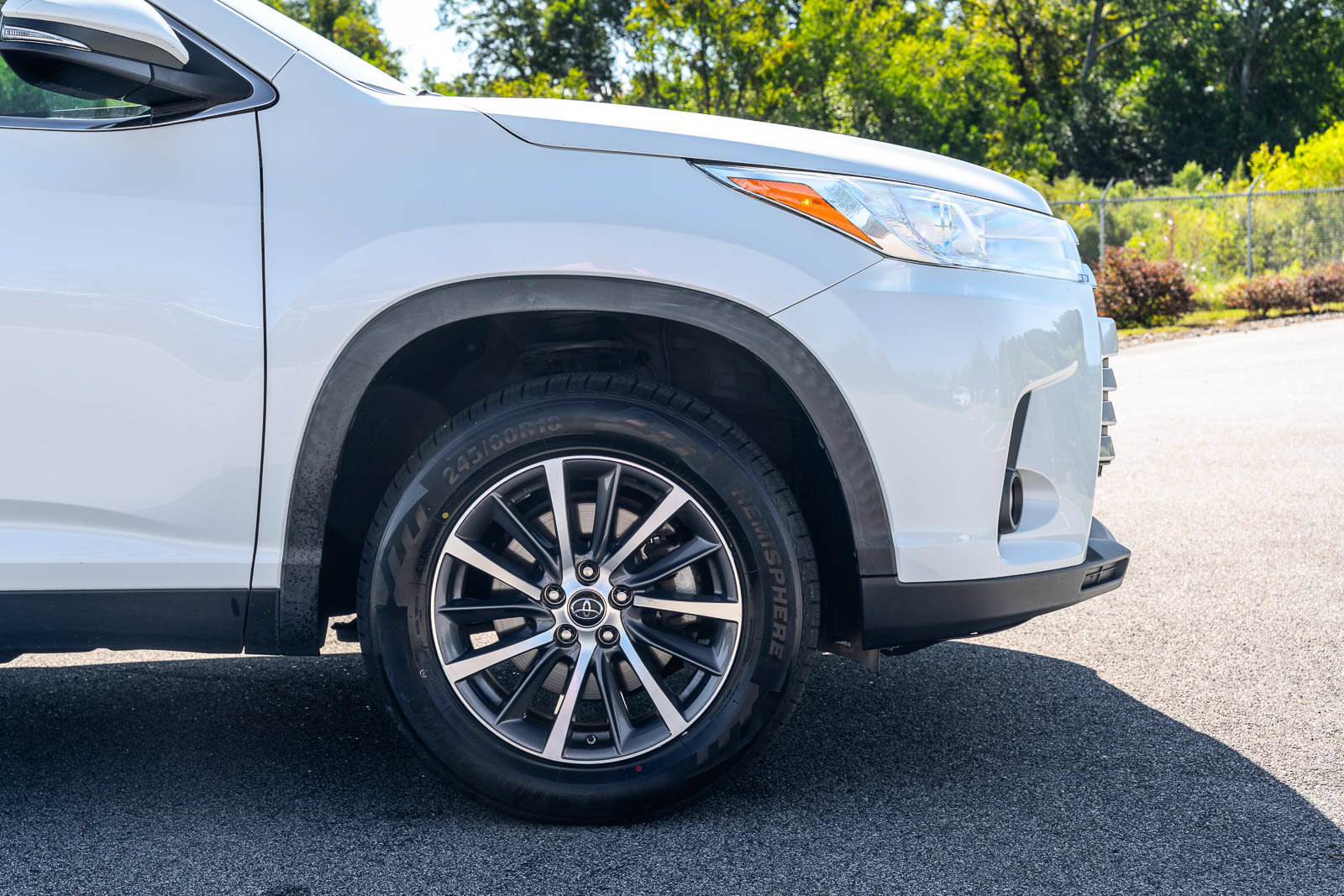 Used 2019 Toyota Highlander XLE FWD image 10