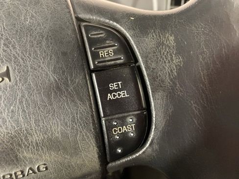 Used 2002 Ford F250 XLT image 17