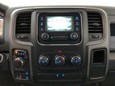 Used 2018 RAM 1500 Express w/ Express Value Package AWD/4WD image 19