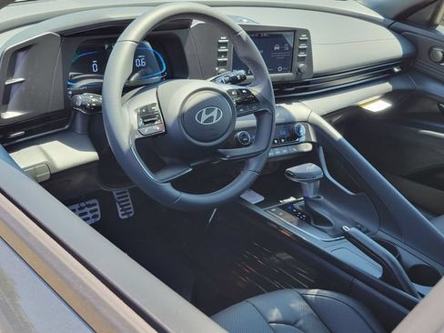 New 2026 Hyundai Elantra SEL Sport FWD image 5
