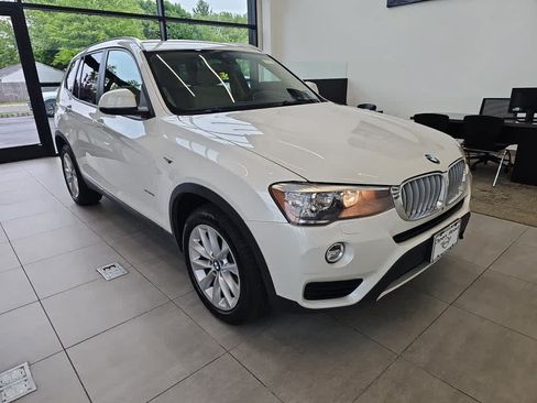Used 2017 BMW X3 xDrive28i AWD/4WD image 14