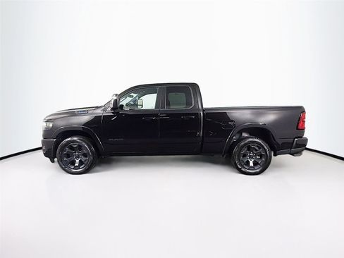 Used 2025 RAM 1500 Big Horn AWD/4WD image 4