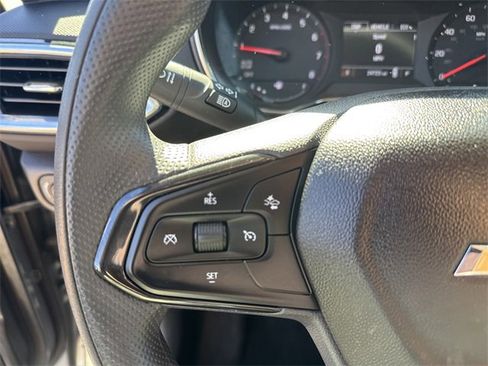 Used 2023 Chevrolet TrailBlazer LT w/ Convenience Package image 19