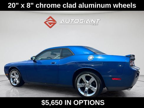 Used 2009 Dodge Challenger R/T RWD image 4