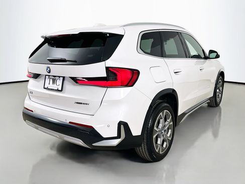 Used 2025 BMW X1 xDrive28i w/ Premium Package AWD/4WD image 5