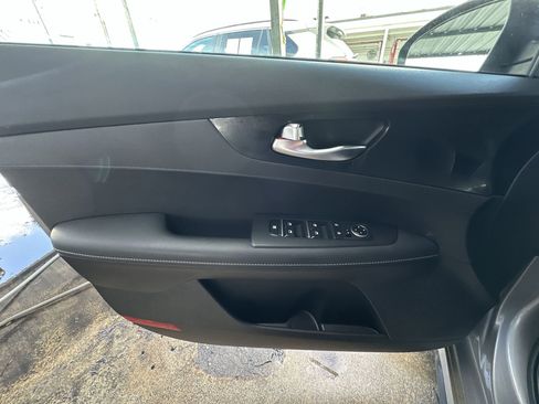 Used 2023 Kia Forte GT-Line image 30