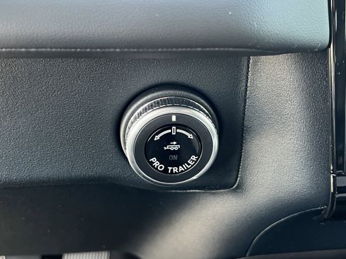 New 2025 Lincoln Navigator L Reserve w/ Jet Appearance Package image 21