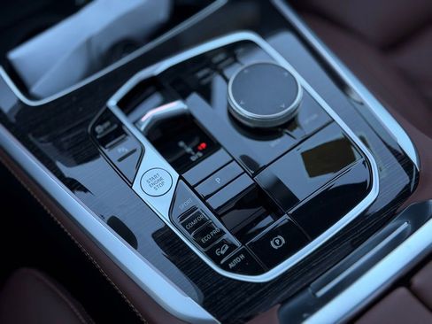 New 2026 BMW X5 xDrive40i w/ M Sport Package image 19