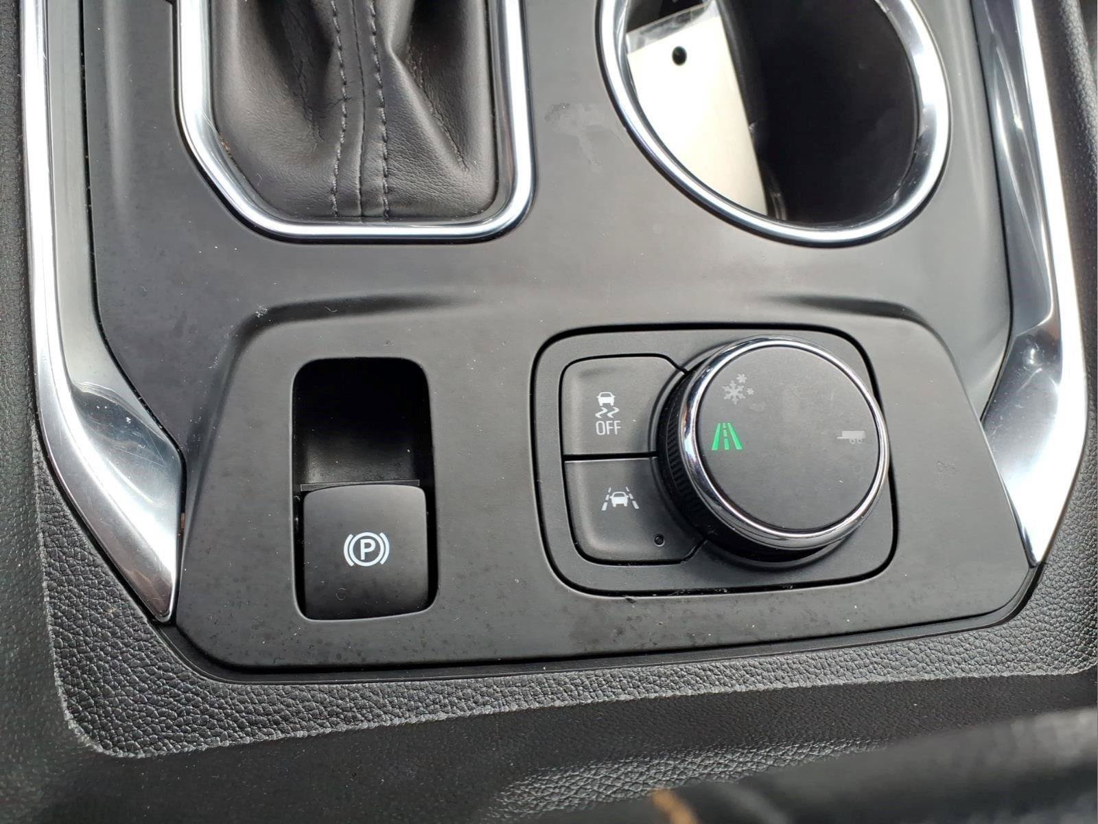 Used 2021 Chevrolet Traverse RS FWD image 38
