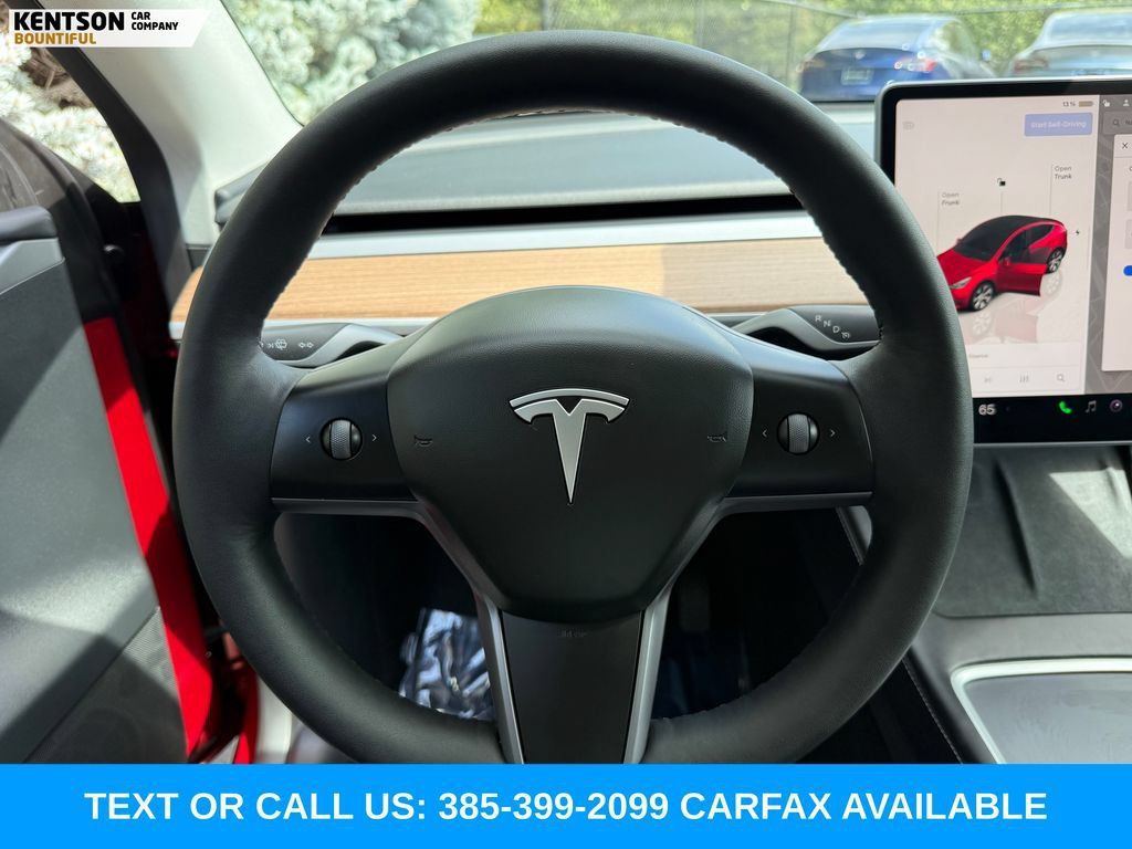 Used 2024 Tesla Model Y Long Range AWD/4WD image 14