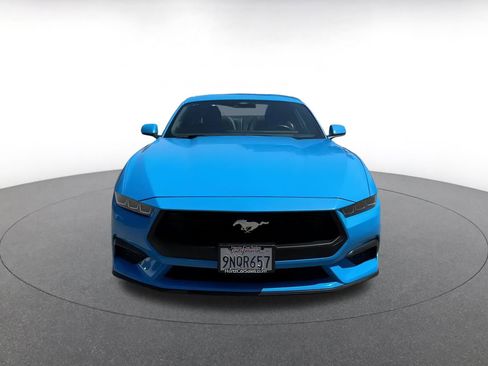 Used 2024 Ford Mustang Premium image 4