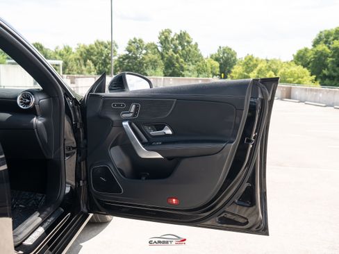 Used 2020 Mercedes-Benz CLA 250 4MATIC image 41