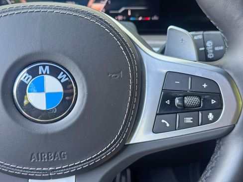 Used 2023 BMW X7 xDrive40i w/ M Sport Package AWD/4WD image 24