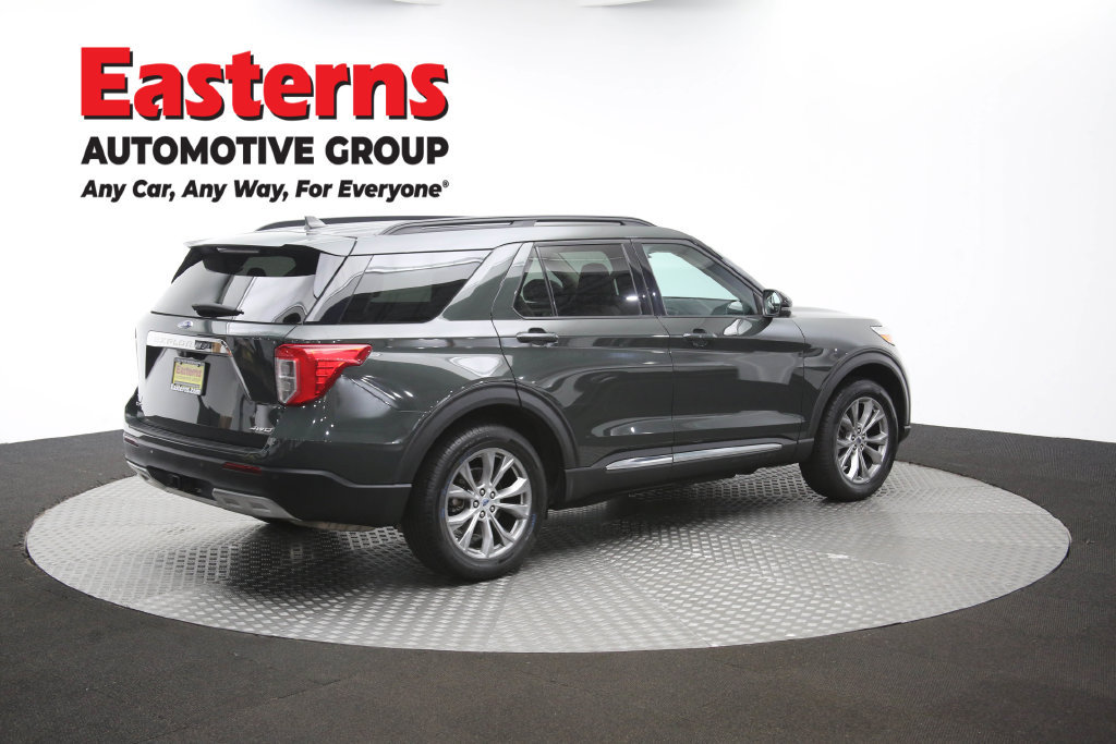 Used 2023 Ford Explorer XLT w/ Equipment Group 202A AWD/4WD image 49