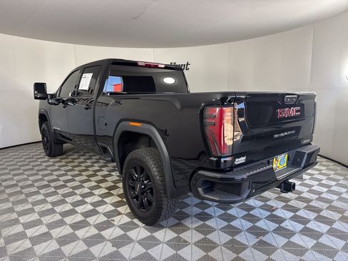 Used 2025 GMC Sierra 2500 AT4 image 6