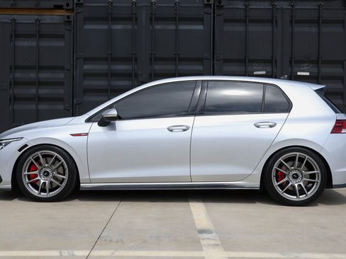 Used 2022 Volkswagen GTI SE FWD image 4