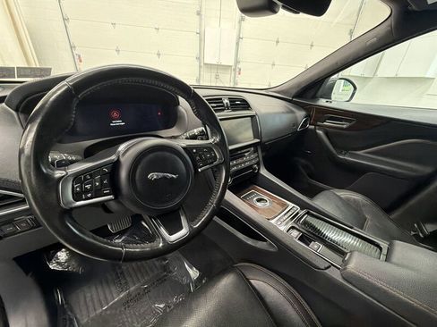Used 2019 Jaguar F-PACE Prestige AWD/4WD image 10
