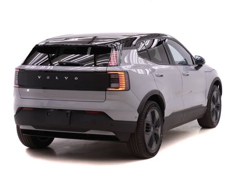 New 2026 Volvo EX30 Cross Country Ultra image 2