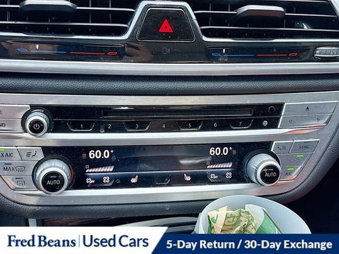 Used 2017 BMW 750i xDrive AWD/4WD image 23