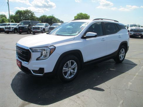 Used 2022 GMC Terrain SLE w/ Driver Convenience Package FWD image 12