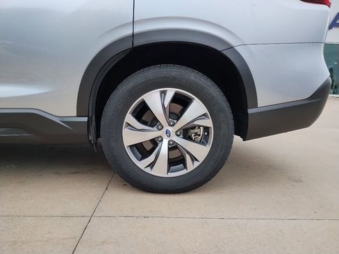 Certified 2022 Subaru Ascent Premium w/ Convenience Package AWD/4WD image 16