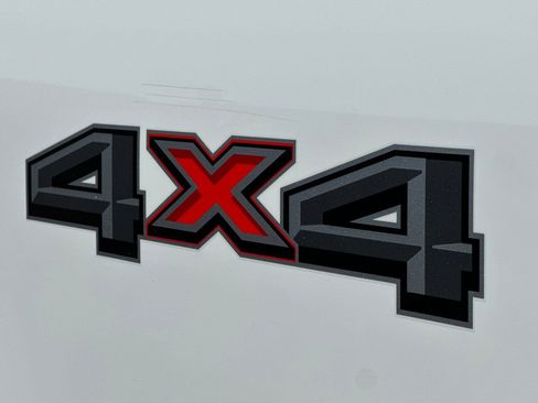 Used 2024 Ford F250 Lariat w/ Chrome Package image 28