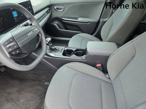 New 2025 Kia K4 LXS image 10