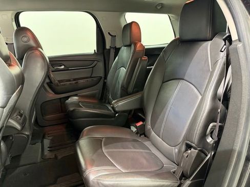 Used 2015 GMC Acadia SLT image 26