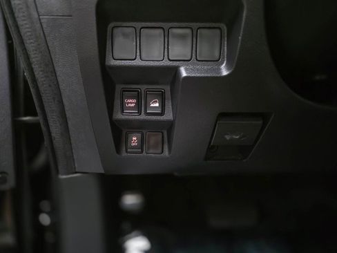 Used 2023 Nissan Frontier S AWD/4WD image 30
