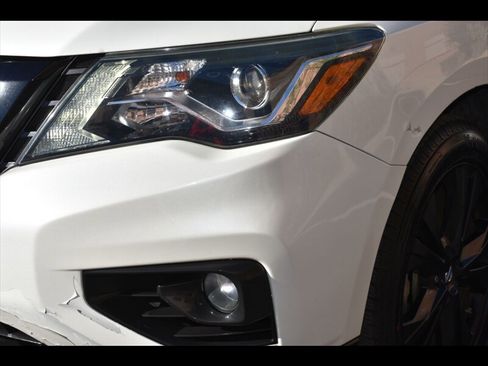 Used 2018 Nissan Pathfinder SL w/ Midnight Edition Package image 48