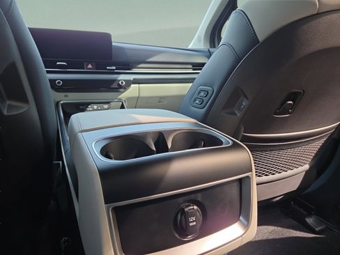 New 2026 Kia Carnival EX FWD image 20
