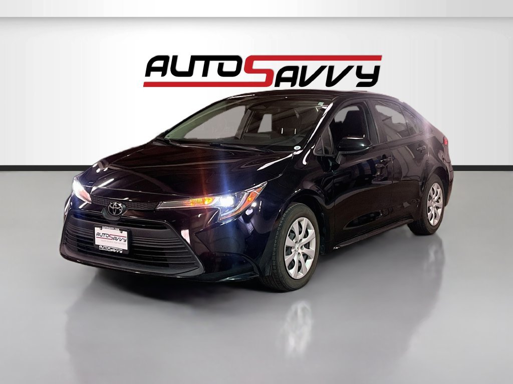 Used 2023 Toyota Corolla LE w/ Carpet Mat Package (TMS) FWD image 3