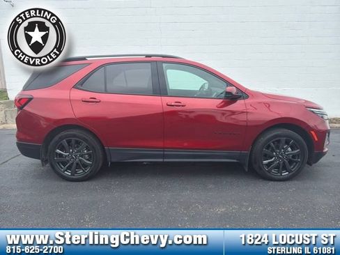 Used 2023 Chevrolet Equinox RS w/ LPO, Floor Liner Package AWD/4WD image 2