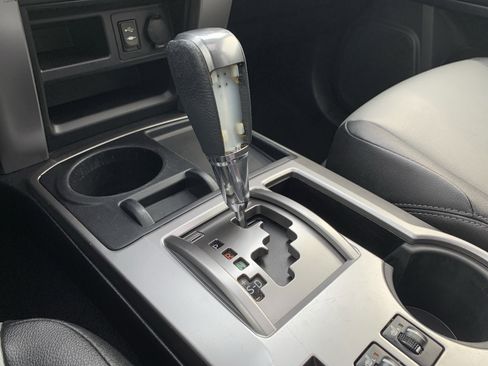 Used 2015 Toyota 4Runner SR5 Premium image 26