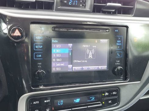 Used 2019 Toyota Corolla SE w/ Carpet Mat Package (TMS) FWD image 16