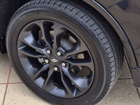Used 2021 Dodge Durango GT RWD image 32
