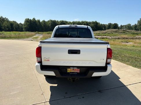 Used 2023 Toyota Tacoma SR AWD/4WD image 8