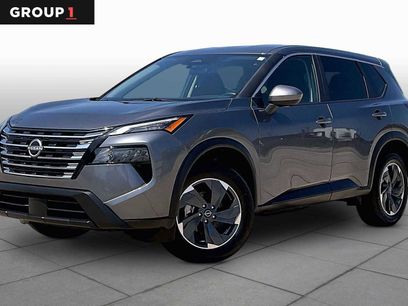 Used 2025 Nissan Rogue SV
