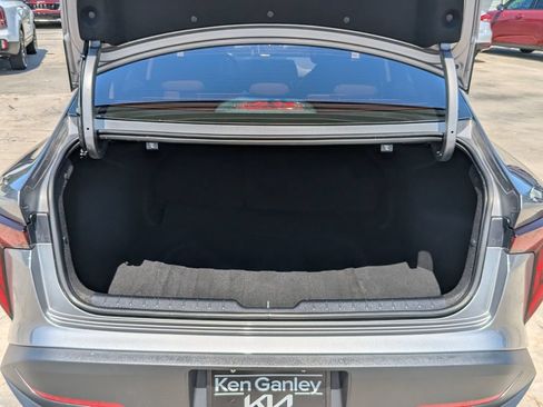 Certified 2025 Kia K4 EX FWD image 12
