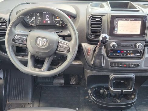 Used 2025 RAM ProMaster 2500 w/ Convenience Group image 23