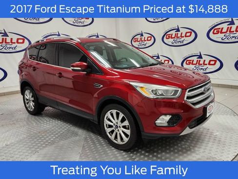 Used 2017 Ford Escape Titanium image 1