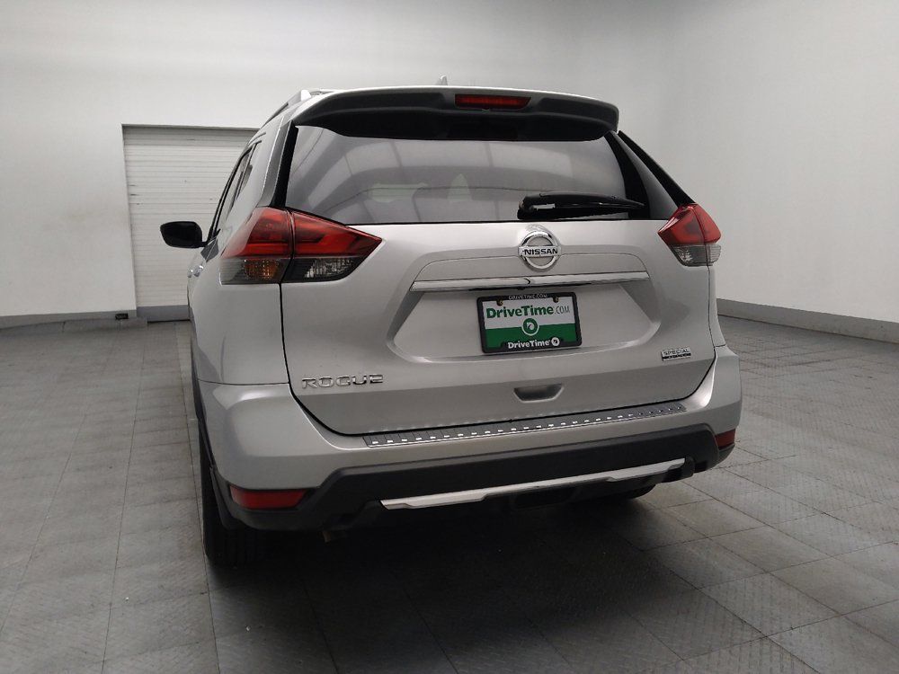 Used 2019 Nissan Rogue S w/ Special Edition Package FWD image 6