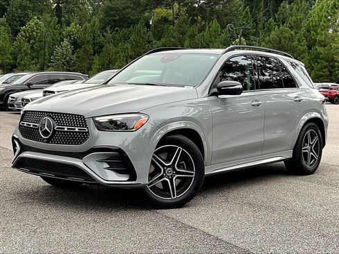 Used 2025 Mercedes-Benz GLE 350 4MATIC image 2